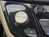 Thumbnail of 2021 White Chrysler Pacifica