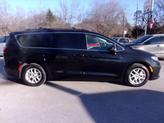 Thumbnail of 2022 Brilliant Black Crystal Pearlcoat Chrysler Pacifica