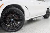 Thumbnail of 2022 Mineral White Metallic BMW X6