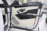 Thumbnail of 2019 Bianco Icarus Metallic Lamborghini Urus