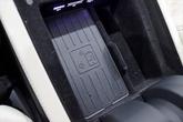 Thumbnail of 2019 Bianco Icarus Metallic Lamborghini Urus