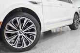 Thumbnail of 2024 Glacier White Bentley Bentayga