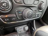 Thumbnail of 2016 Brilliant Black Crystal Pearlcoat Jeep Cherokee
