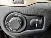 Thumbnail of 2016 Brilliant Black Crystal Pearlcoat Jeep Cherokee