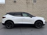 Thumbnail of 2022 Iridescent Pearl Tricoat Chevrolet Blazer