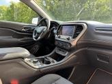 Thumbnail of 2023 Summit White GMC Acadia