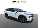 Photo of 2024 Everest White Pearl Nissan Rogue
