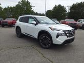 Photo of 2025 Everest White P Nissan Rogue
