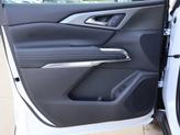 Thumbnail of 2025 Summit White Chevrolet Traverse