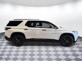 Thumbnail of 2021 Iridescent Pearl Tricoat Chevrolet Traverse