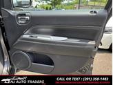 Thumbnail of 2017 Granite Crystal Metallic Clearcoat Jeep Compass