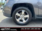 Thumbnail of 2017 Granite Crystal Metallic Clearcoat Jeep Compass
