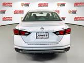 Thumbnail of 2022 Brilliant Silver Metallic Nissan Altima