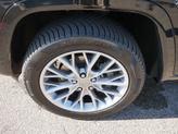 Thumbnail of 2023 Diamond Black Crystal Pearlcoat Jeep Grand Cherokee