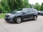 Photo of 2023 Brilliant Black Crystal Pearlcoat Chrysler Pacifica