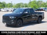 Photo of 2025 Diamond Black Crystal Pearlcoat RAM 1500