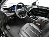 Thumbnail of 2022 Diamond Black Crystal Pearlcoat Jeep Grand Cherokee L