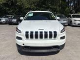 Thumbnail of 2018 White Jeep Cherokee