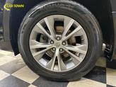 Thumbnail of 2015 Attitude Black Metallic Toyota Highlander
