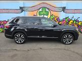 Thumbnail of 2022 Deep Black Pearl Volkswagen Atlas