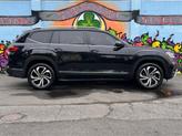 Thumbnail of 2022 Deep Black Pearl Volkswagen Atlas