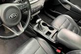 Thumbnail of 2016 Snow White Pearl Kia Sorento