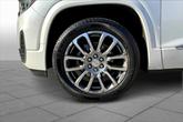 Thumbnail of 2023 White Frost Tricoat GMC Acadia