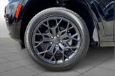 Thumbnail of 2025 Diamond Black Crystal Pearlcoat Jeep Grand Cherokee L