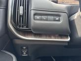 Thumbnail of 2025 Everest White Pearl Tricoat/Super Black Nissan Armada