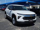 Thumbnail of 2026 Summit White Chevrolet Trailblazer