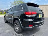 Thumbnail of 2020 Diamond Black Crystal Pearlcoat Jeep Grand Cherokee