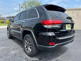 Thumbnail of 2020 Diamond Black Crystal Pearlcoat Jeep Grand Cherokee