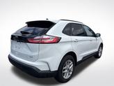 Thumbnail of 2022 Oxford White Ford Edge