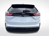 Thumbnail of 2022 Oxford White Ford Edge