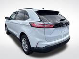 Thumbnail of 2022 Oxford White Ford Edge