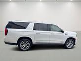 Thumbnail of 2022 White Frost Tri-Coat GMC Yukon XL