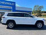 Thumbnail of 2022 Bright White Clearcoat Jeep Grand Cherokee L