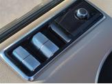 Thumbnail of 2018 White Land Rover Range Rover Sport