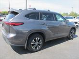 Thumbnail of 2020 Magnetic Gray Metallic Toyota Highlander