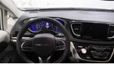 Thumbnail of 2022 White Chrysler Pacifica