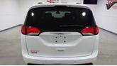 Thumbnail of 2017 White Chrysler Pacifica