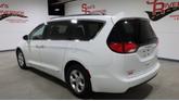 Thumbnail of 2017 White Chrysler Pacifica