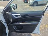 Thumbnail of 2020 WHITE Nissan Pathfinder
