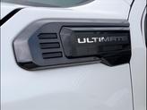 Thumbnail of 2025 White Frost Tricoat GMC Sierra 2500