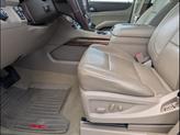 Thumbnail of 2015 Summit White Gaz GMC Yukon