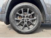 Thumbnail of 2014 Granite Crystal Metallic Clearcoat Jeep Cherokee