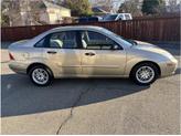 Thumbnail of 2000 Gold Ford Focus