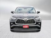 Thumbnail of 2021 Midnight Black Metallic Toyota Highlander