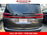 Thumbnail of 2022 Granite Crystal Metallic Clearcoat Chrysler Pacifica