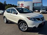 Thumbnail of 2019 Pearl White Tricoat Nissan Rogue Sport